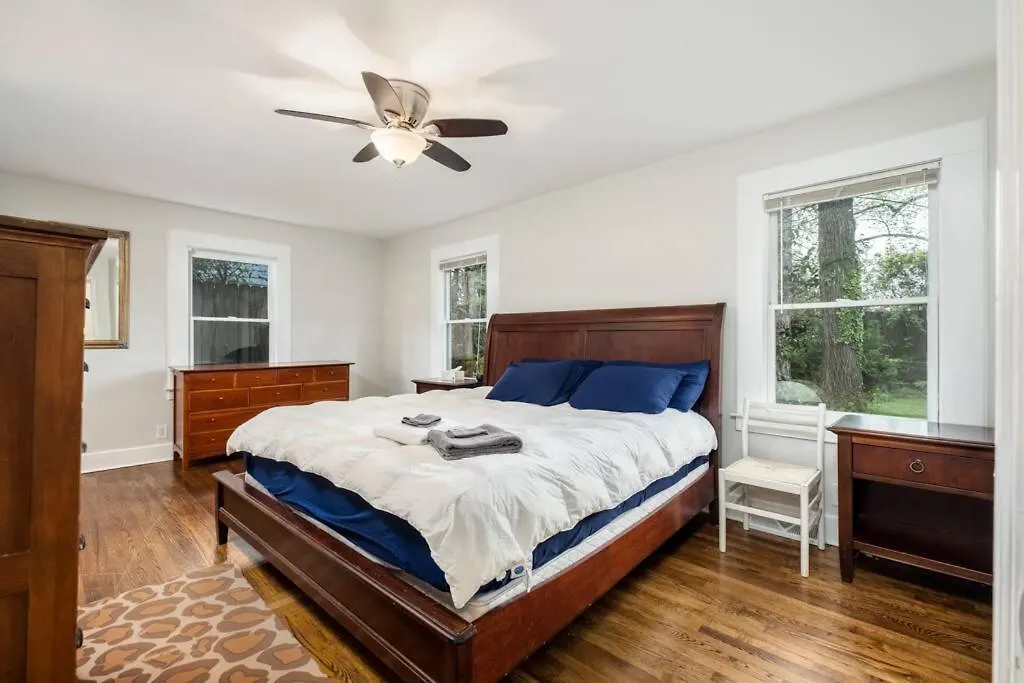 Vila Walking Distance To Restaurants Bars And Breweries Charlotte USA