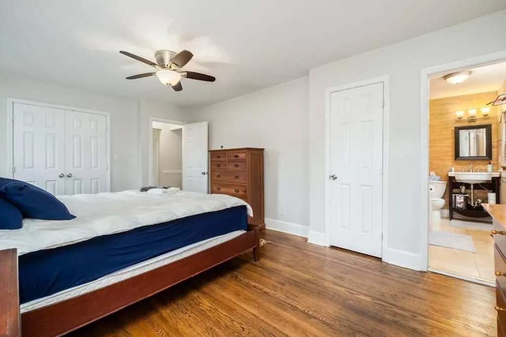 Vila Walking Distance To Restaurants Bars And Breweries Charlotte USA